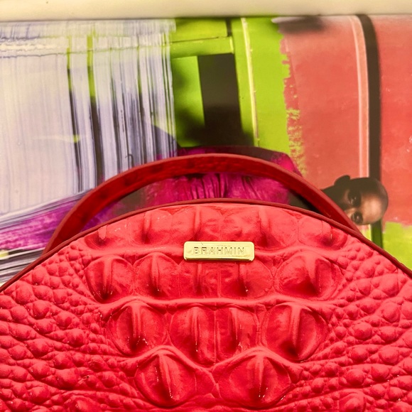 🔥HOST PICK🔥Brahmin Crocodile Embossed Hot Pink Leather “Melbourne” Bag - Picture 8 of 9
